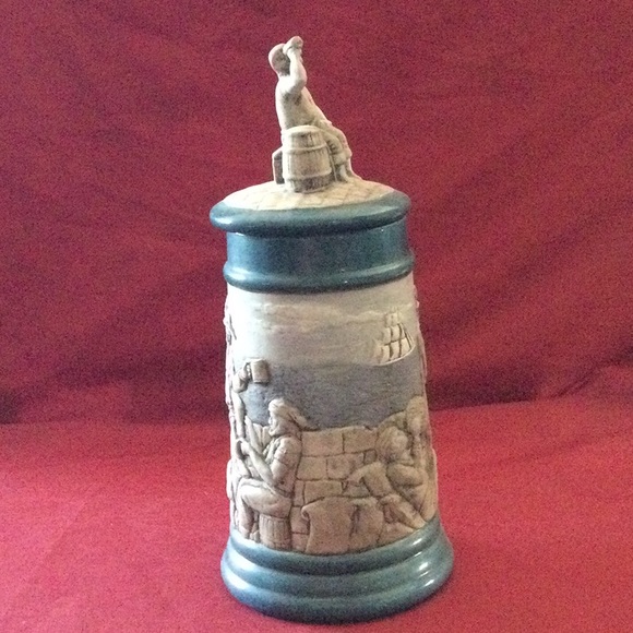 Decorative Colonial Seaman Beer Stein - Picture 2 of 10